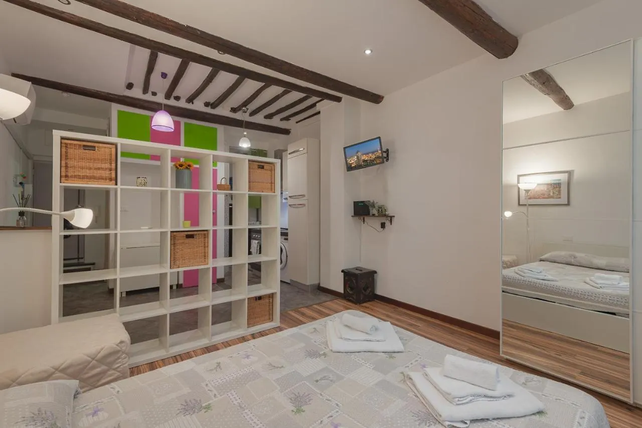 Appartamento Ravecca 10 - Affitti Brevi Italia Janov